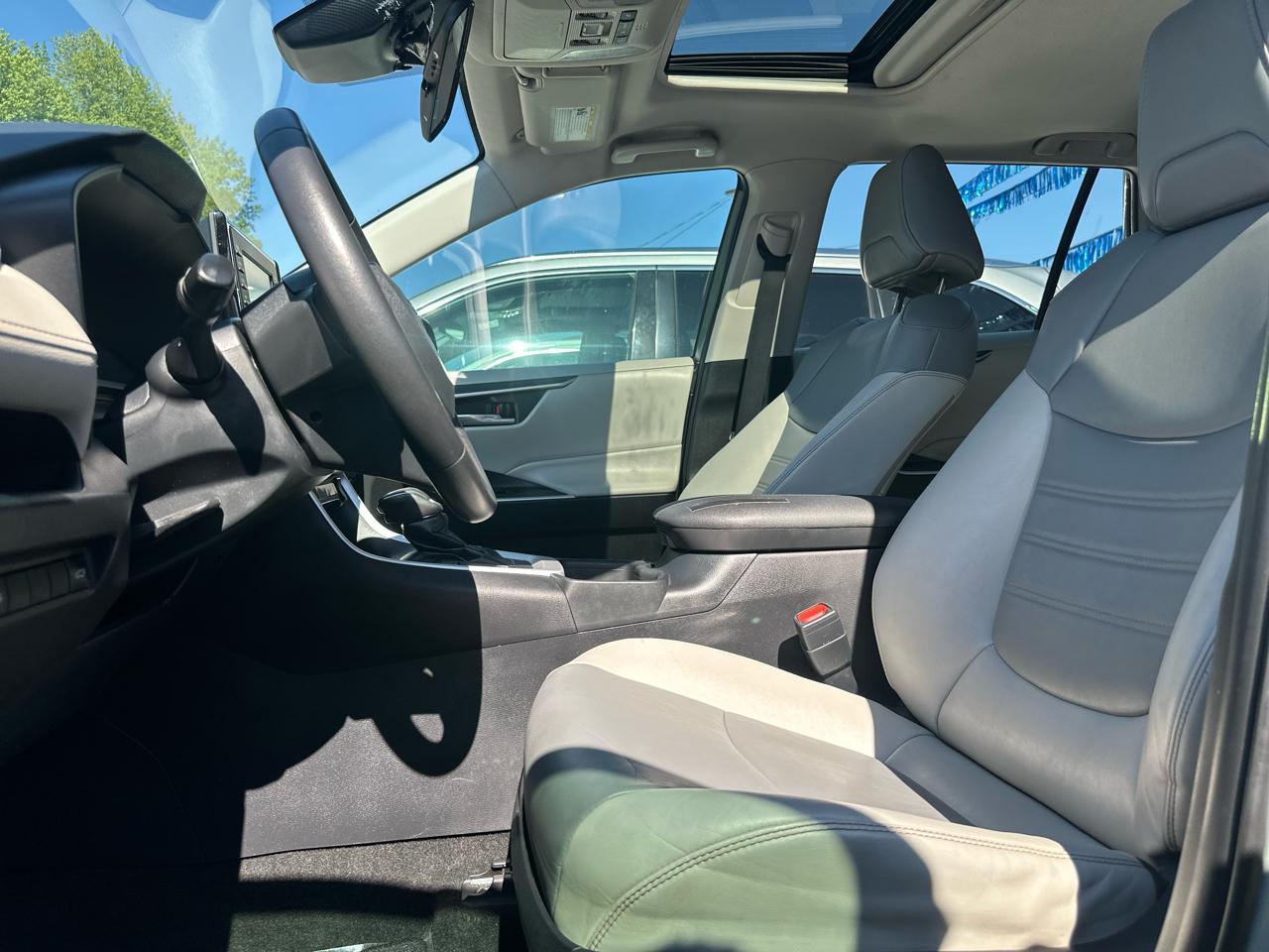 Toyota RAV4 XLE Premium 2020