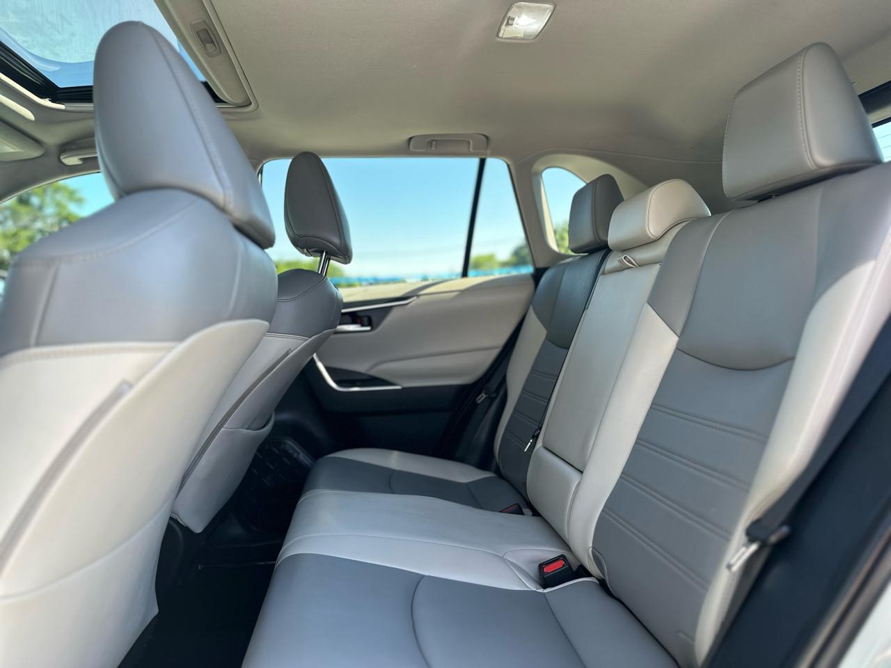 Toyota RAV4 XLE Premium 2020