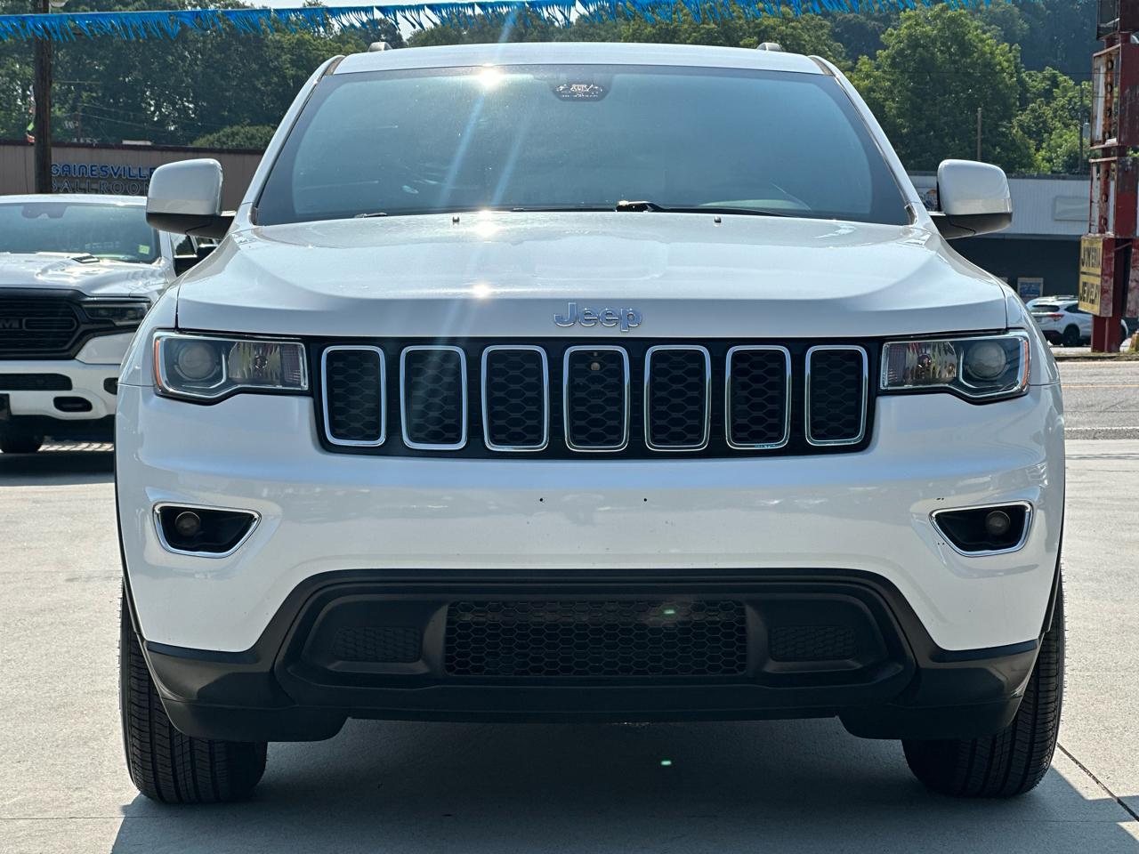 Jeep Grand Cherokee Laredo 2WD 2020
