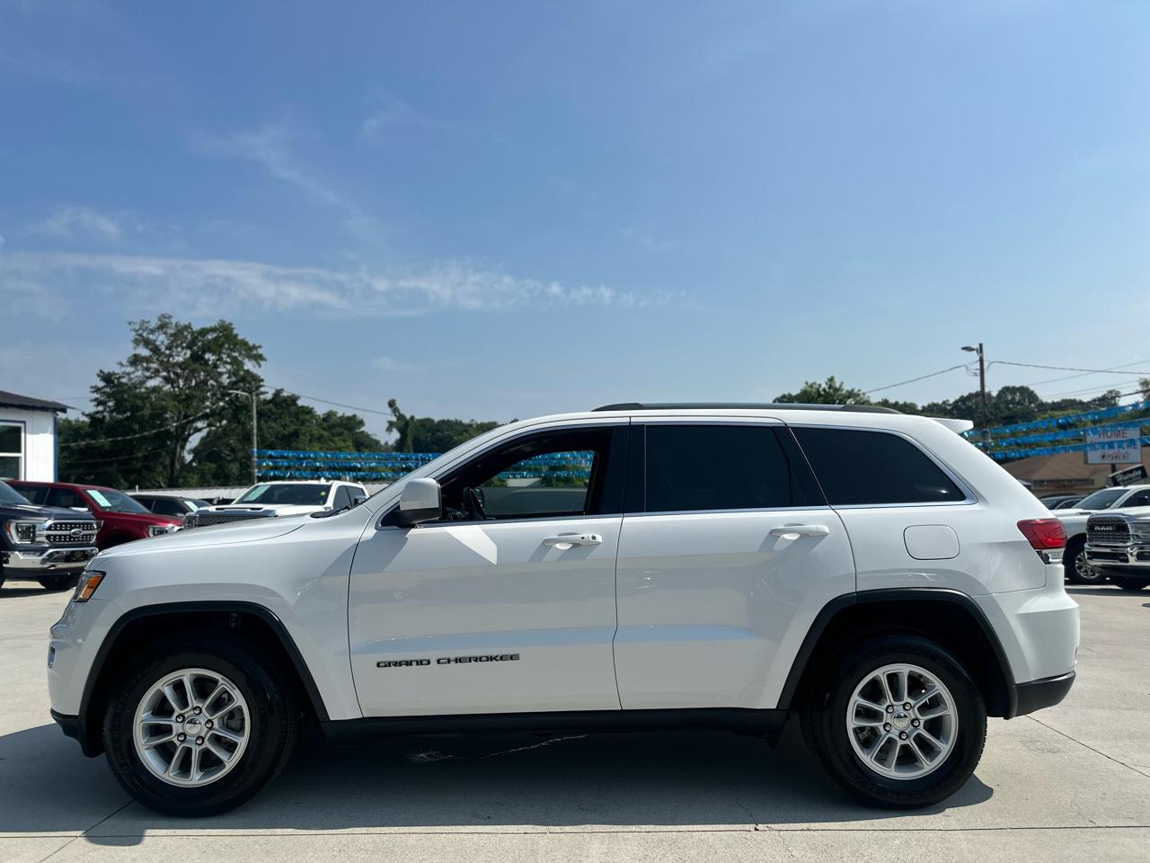 Jeep Grand Cherokee Laredo 2WD 2020