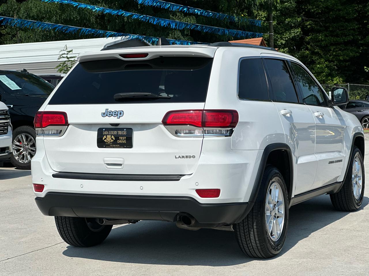 Jeep Grand Cherokee Laredo 2WD 2020