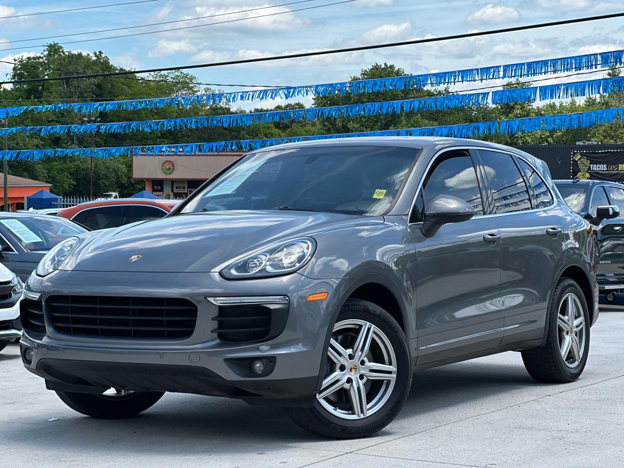 Porsche Cayenne Base 2016