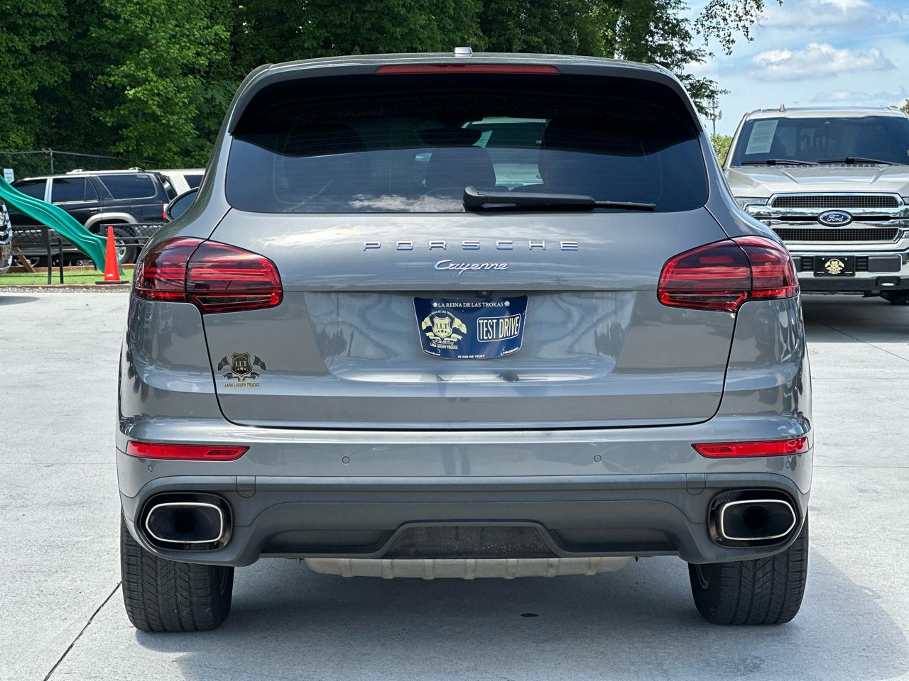 Porsche Cayenne Base 2016