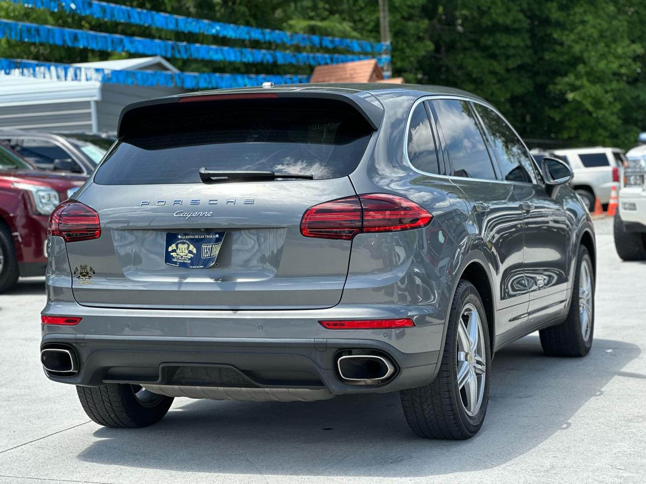 Porsche Cayenne Base 2016