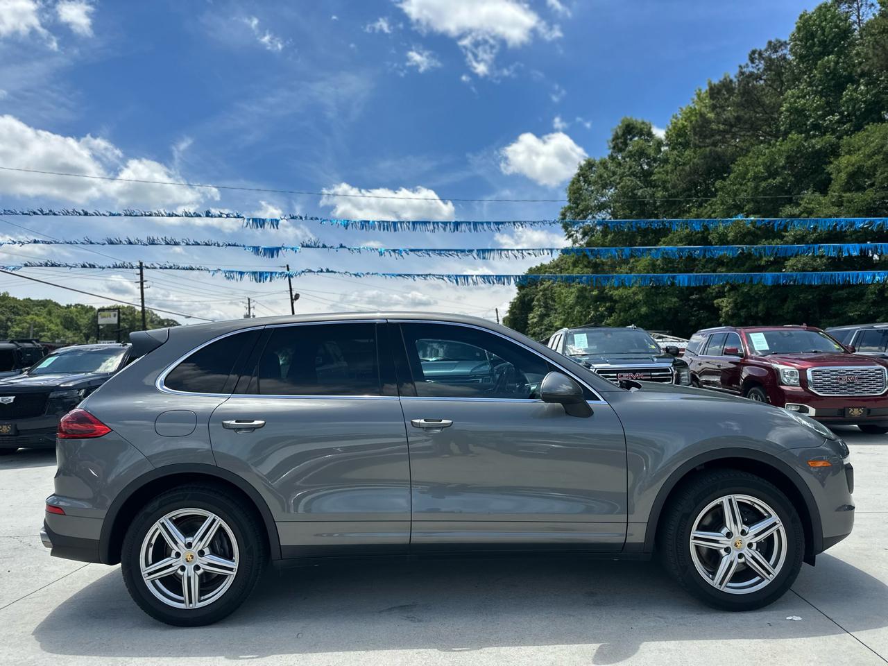 Porsche Cayenne Base 2016
