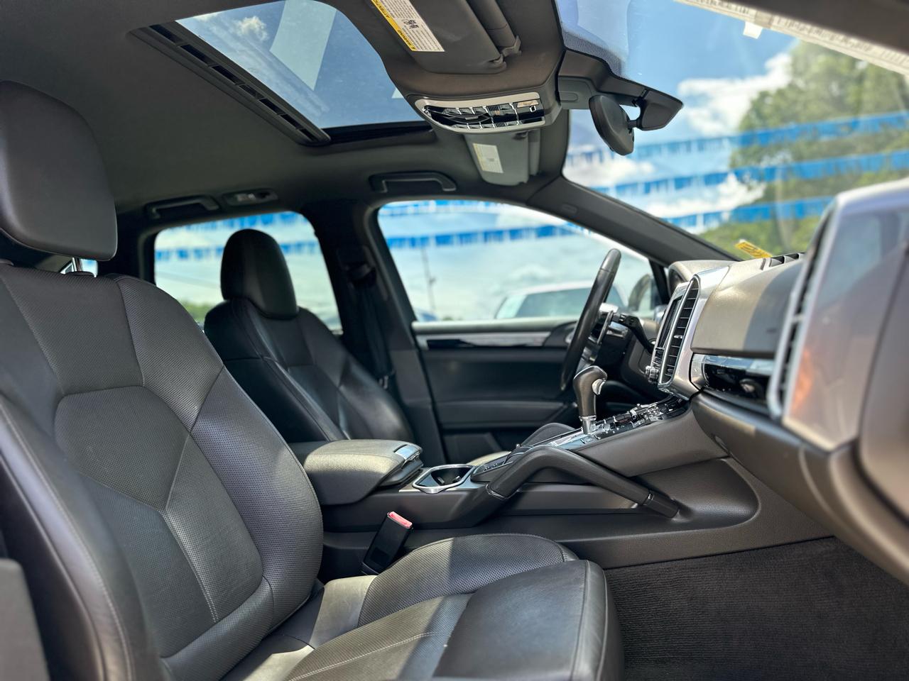 Porsche Cayenne Base 2016