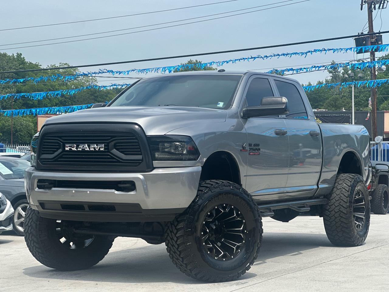 RAM 2500 Tradesman Crew Cab SWB 4WD 2015