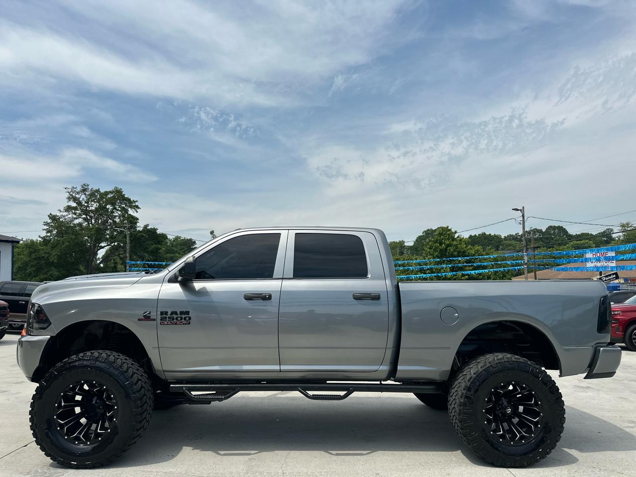 RAM 2500 Tradesman Crew Cab SWB 4WD 2015