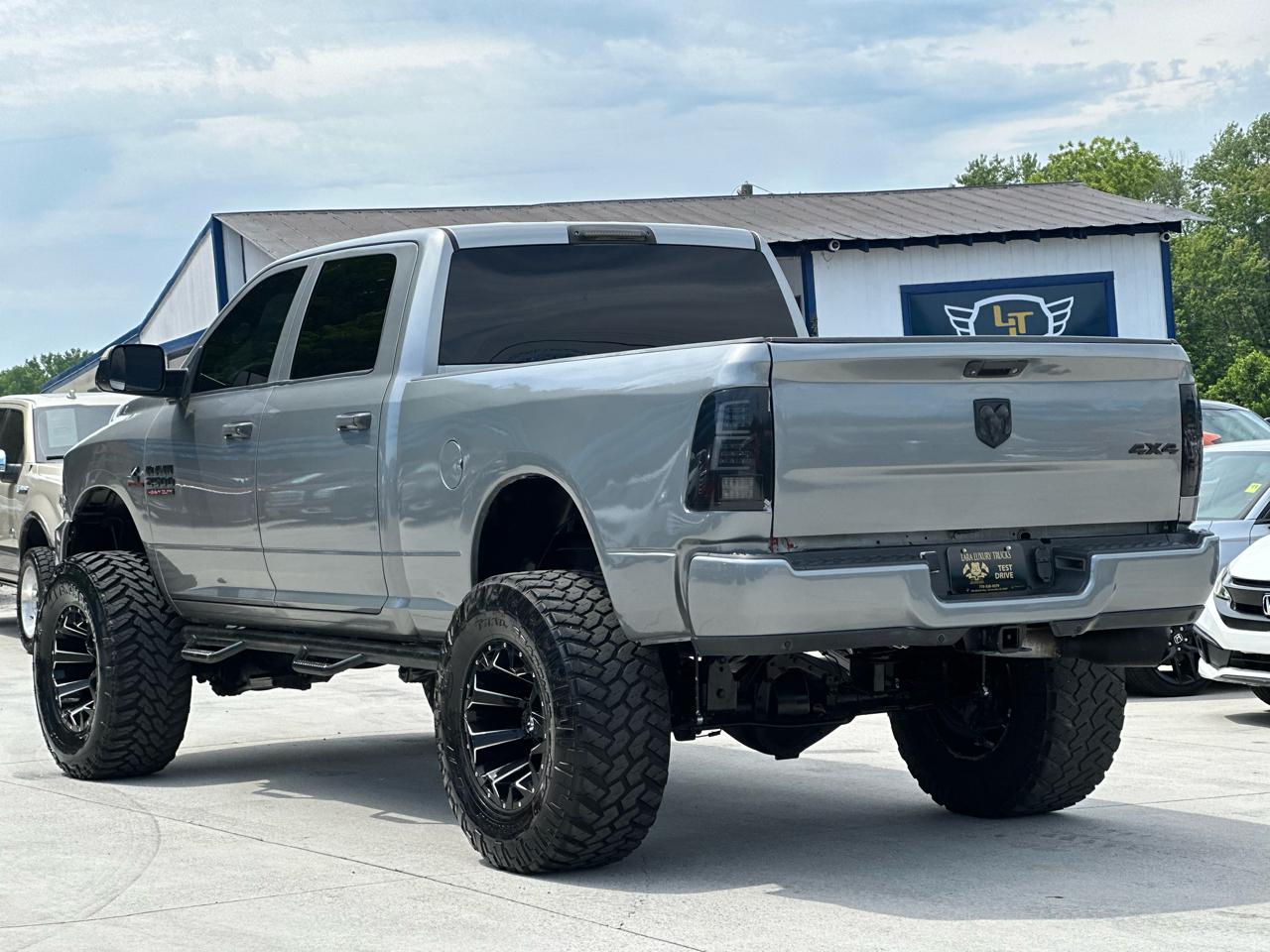 RAM 2500 Tradesman Crew Cab SWB 4WD 2015