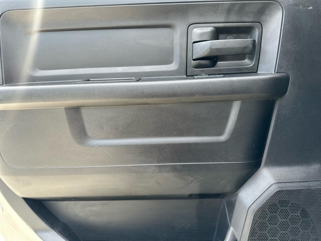 RAM 2500 Tradesman Crew Cab SWB 4WD 2015