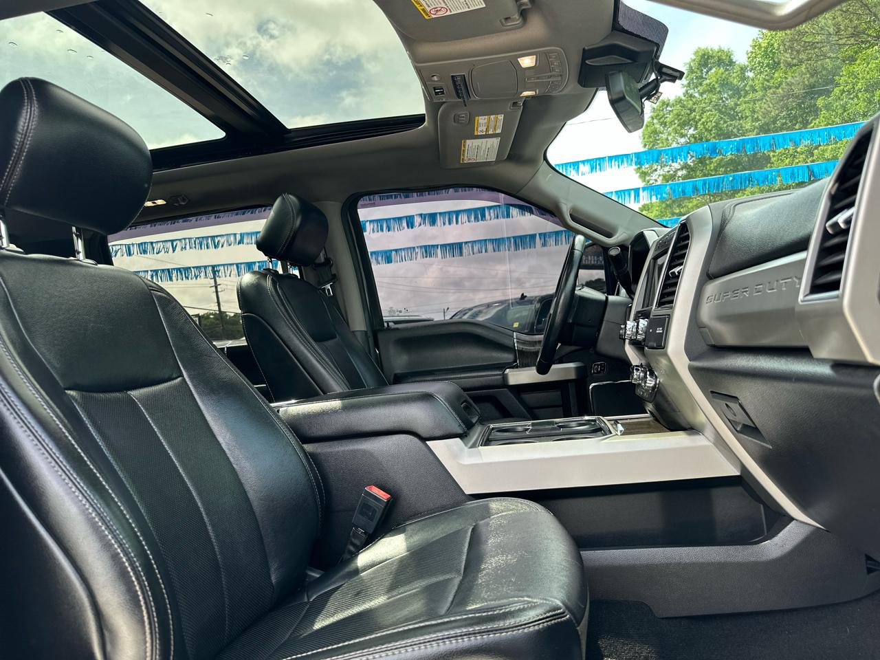 Ford F-250 SD Lariat Crew Cab 4WD 2020