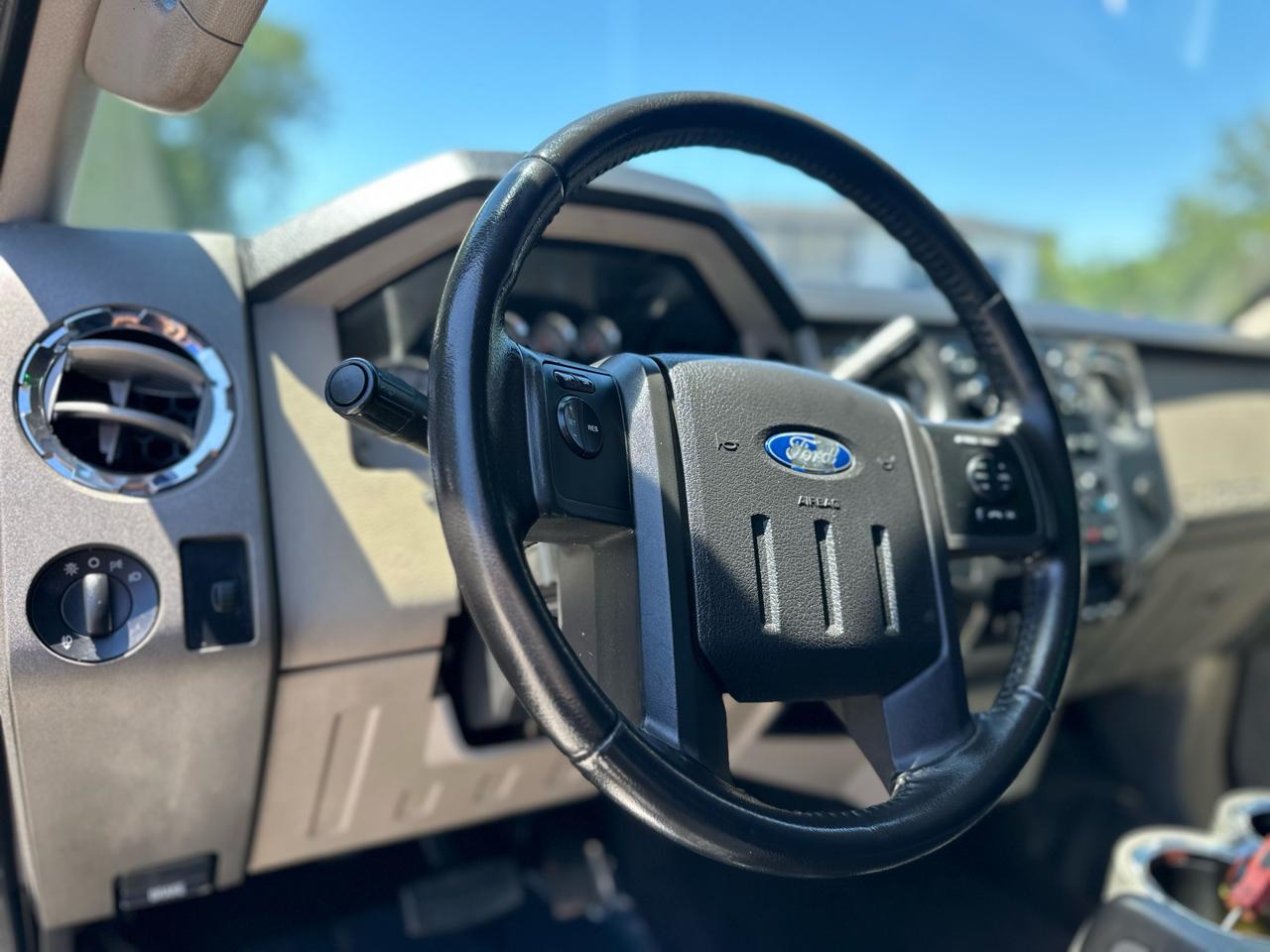 Ford F-250 SD XLT Crew Cab Long Bed 4WD 2009