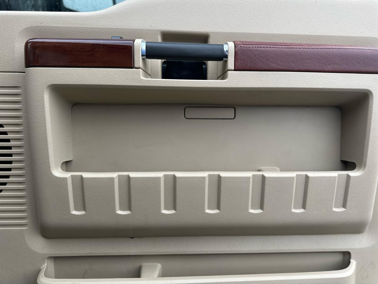 Ford F-250 SD XLT Crew Cab Long Bed 4WD 2008