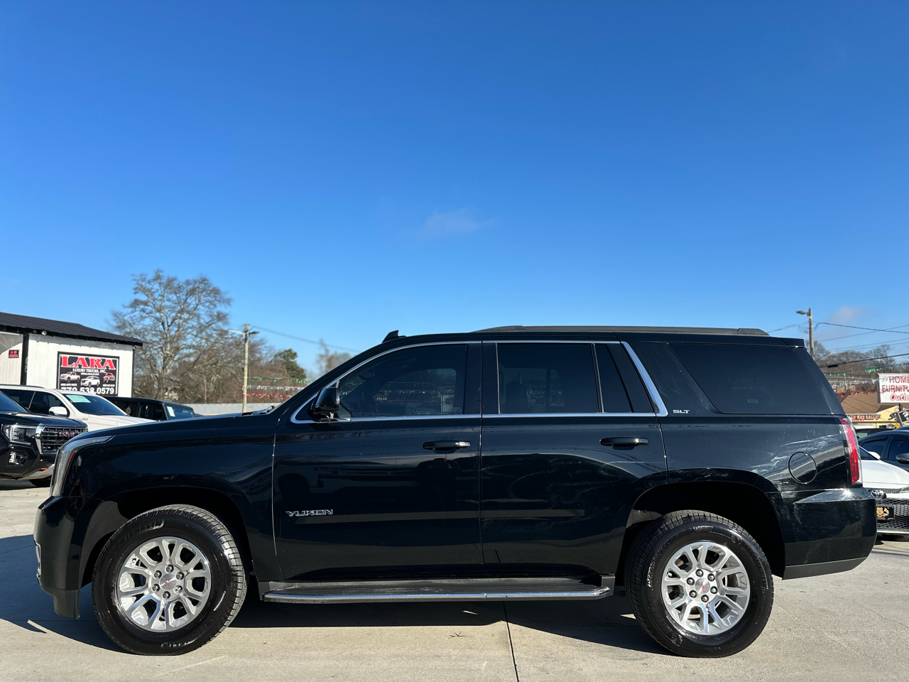 GMC Yukon SLT 2WD 2020