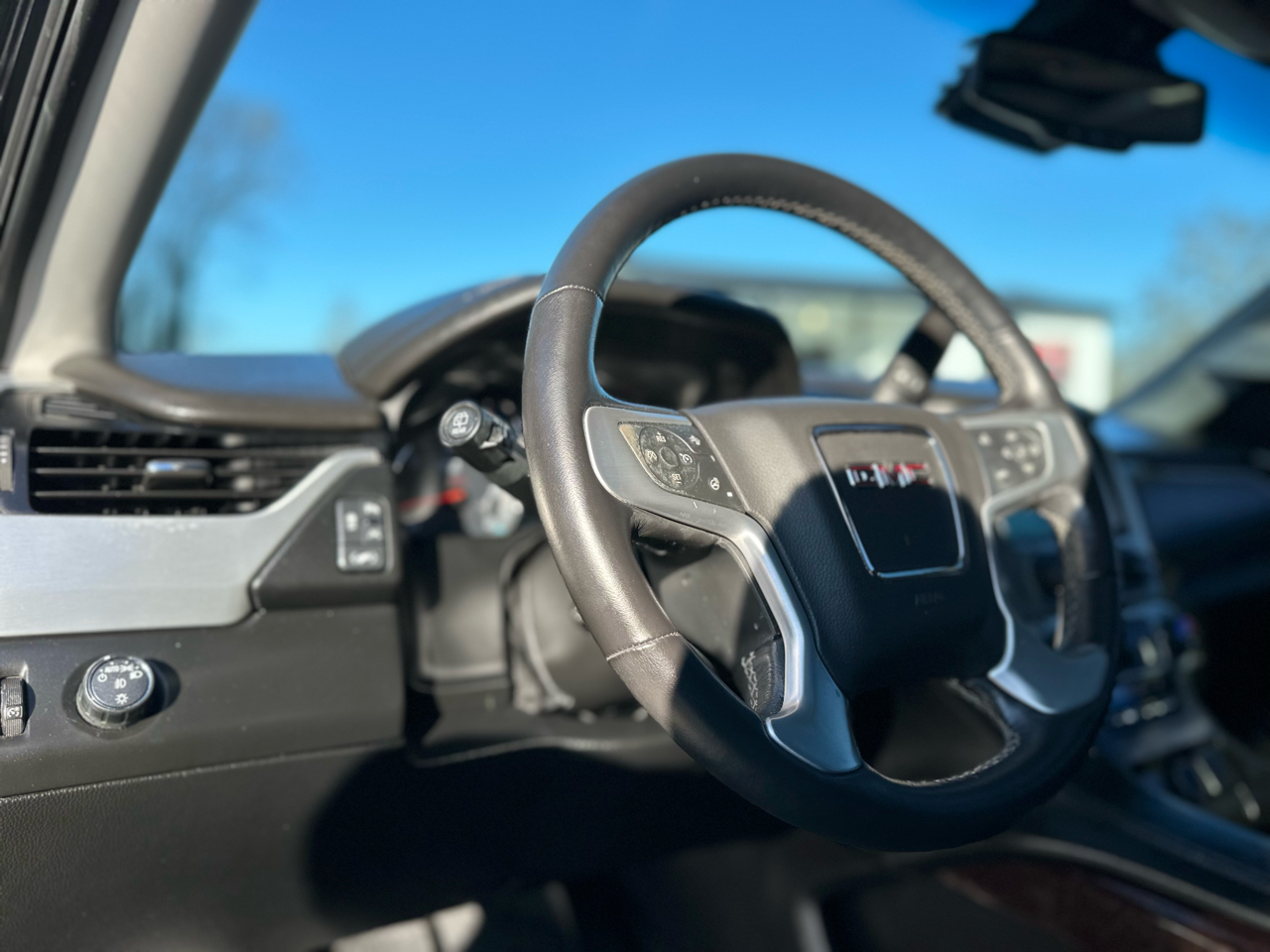 GMC Yukon SLT 2WD 2020