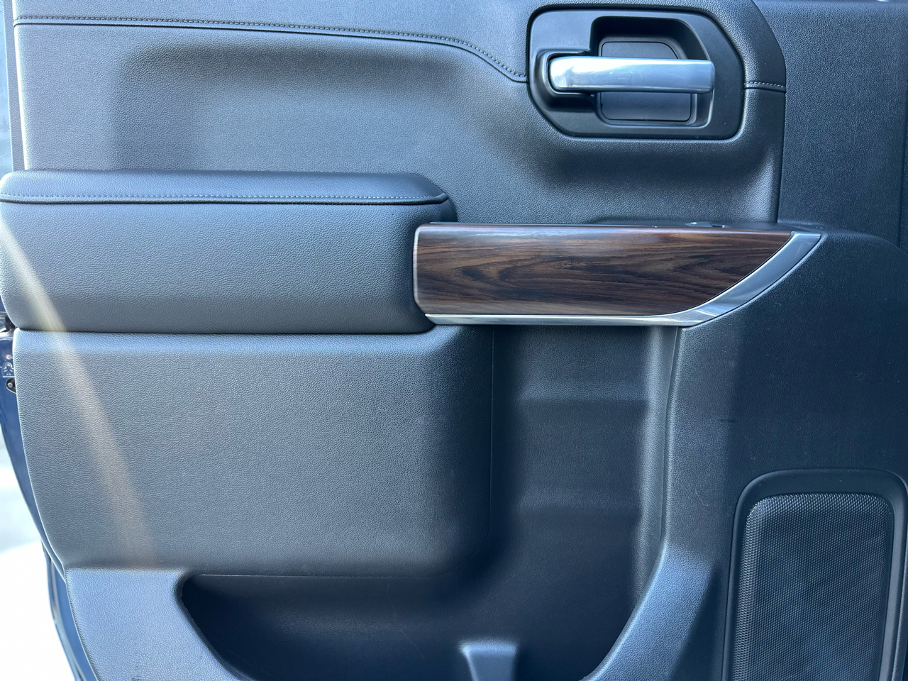 GMC Sierra 1500 SLT Crew Cab 2WD 2021