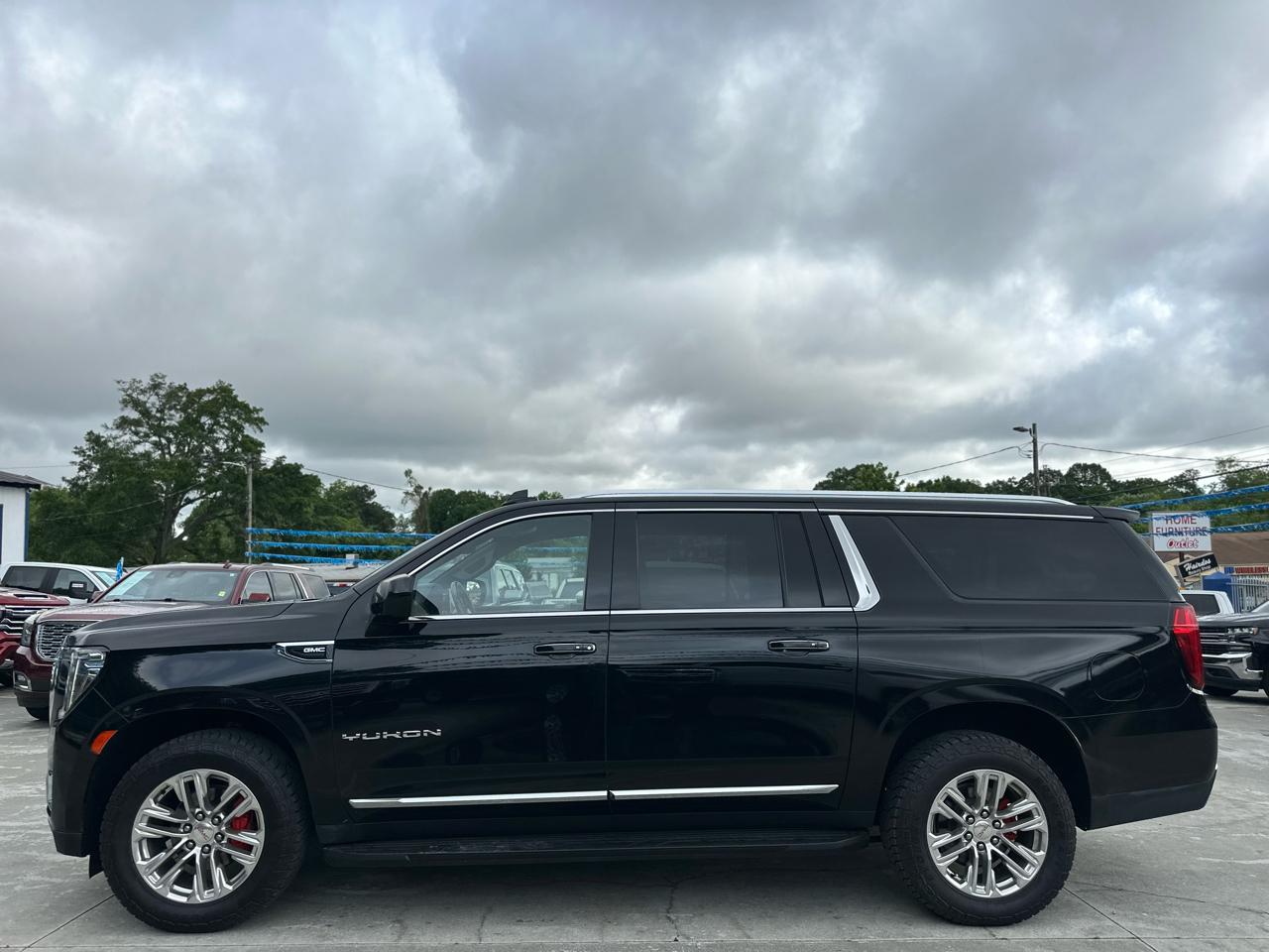GMC Yukon XL SLT 2WD 2021