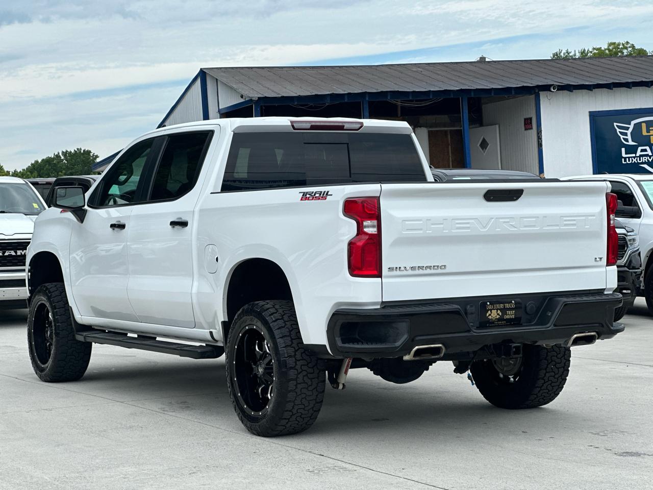 Chevrolet Silverado 1500 Limited LT Trail Boss Crew Cab Long Box 4WD 2022