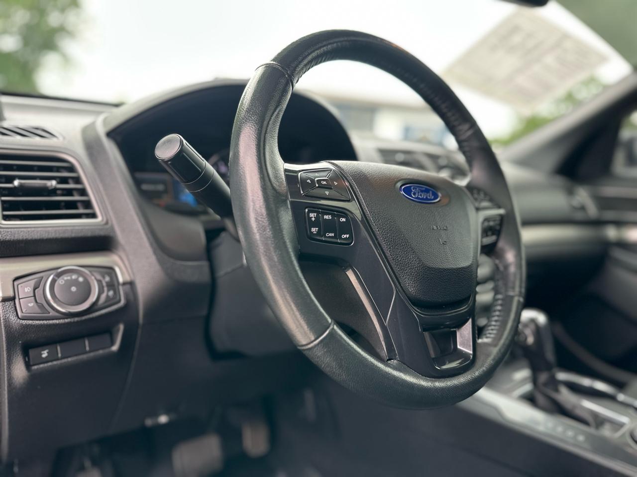 Ford Explorer XLT FWD 2019