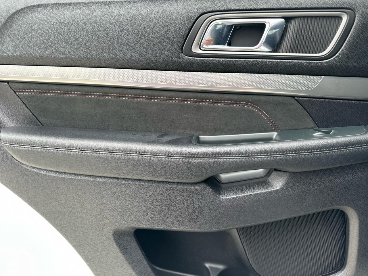 Ford Explorer XLT FWD 2019