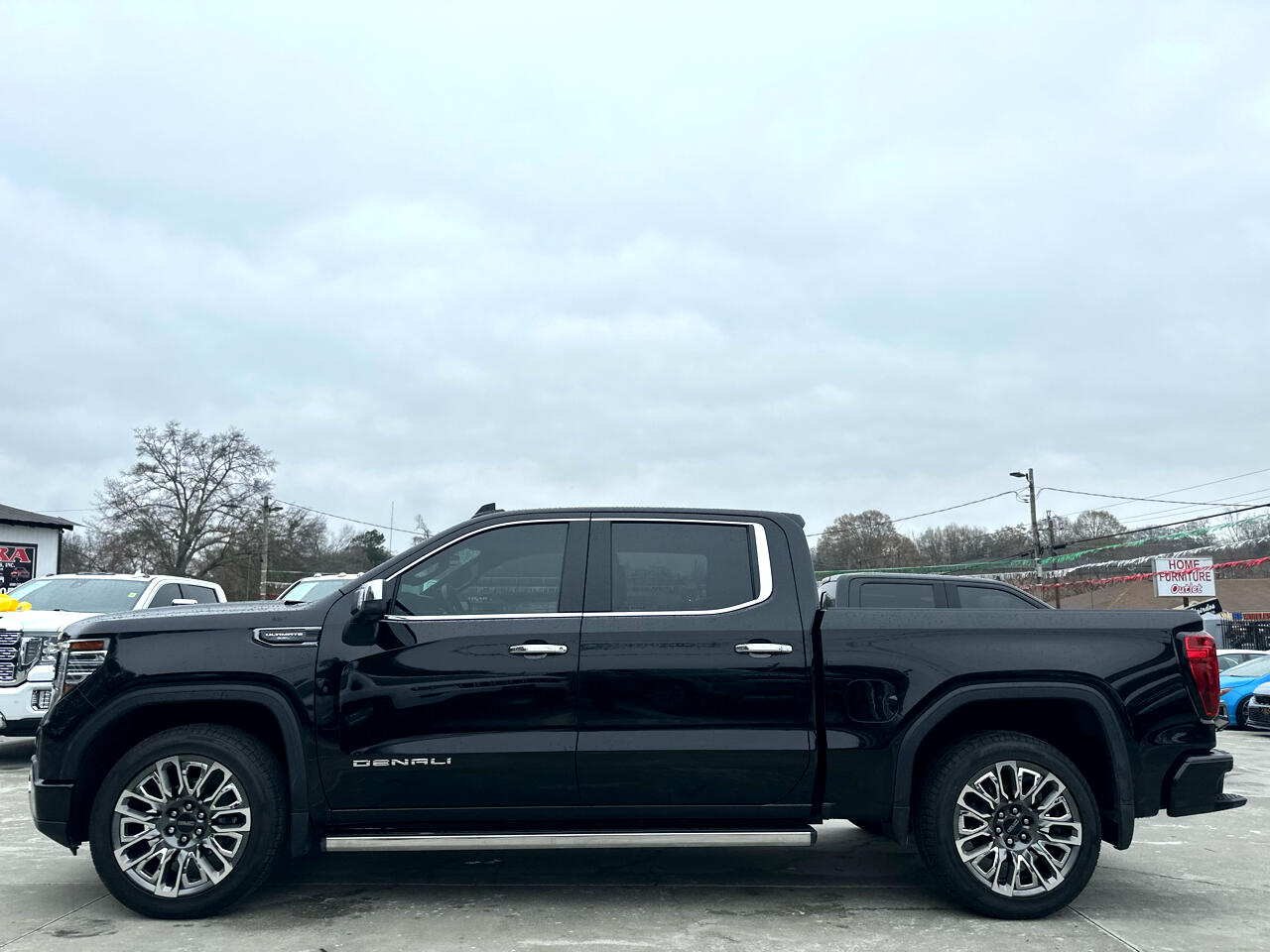 GMC Sierra 1500 Denali Ultimate Crew Cab 4WD 2024