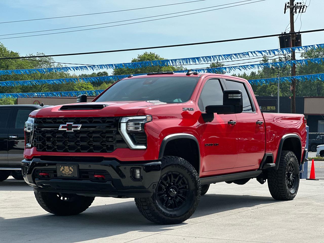 Chevrolet Silverado 2500HD ZR2 Crew Cab 4WD 2025