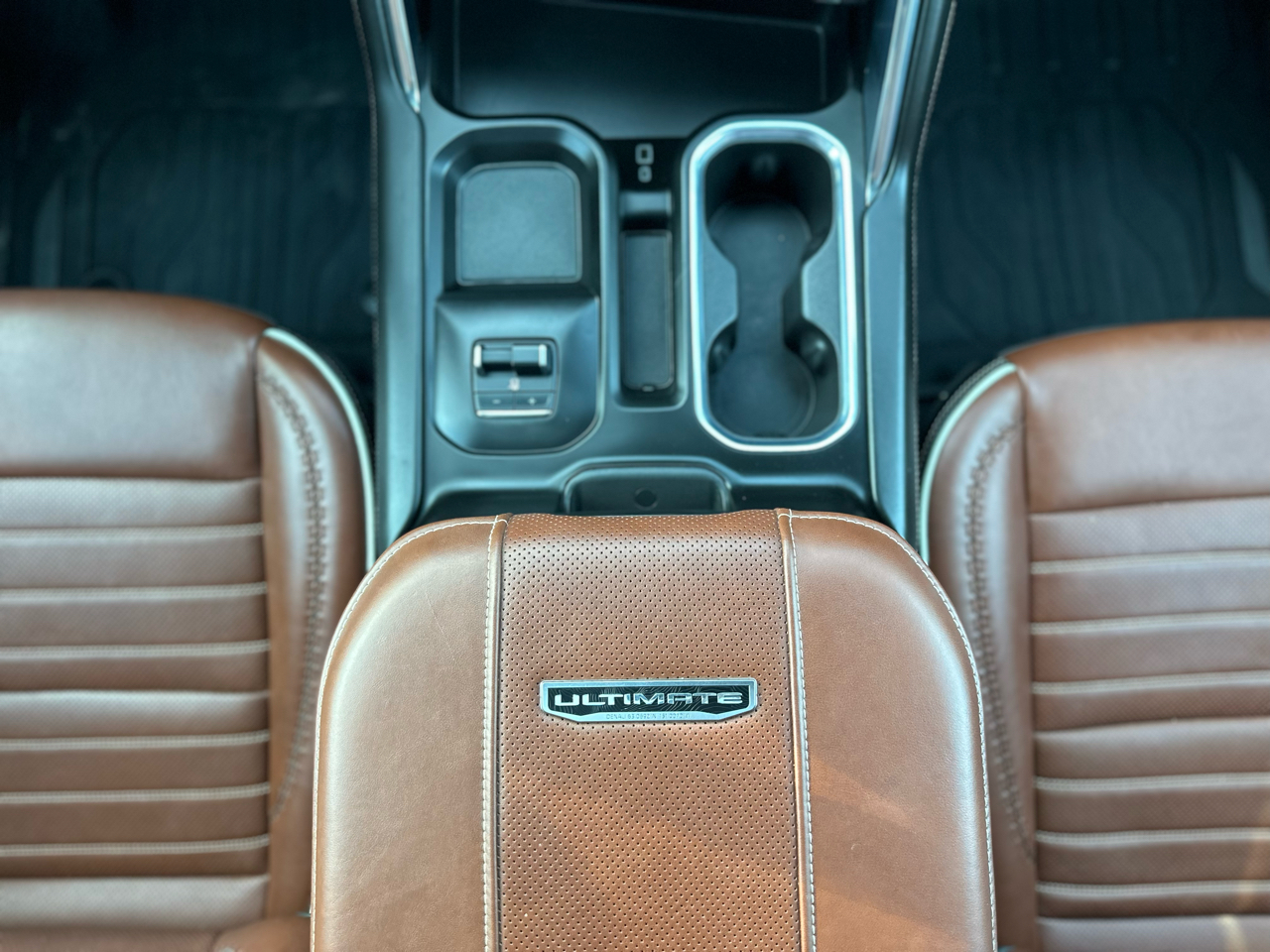 GMC Sierra 2500HD Denali Ultimate Crew Cab 4WD 2024