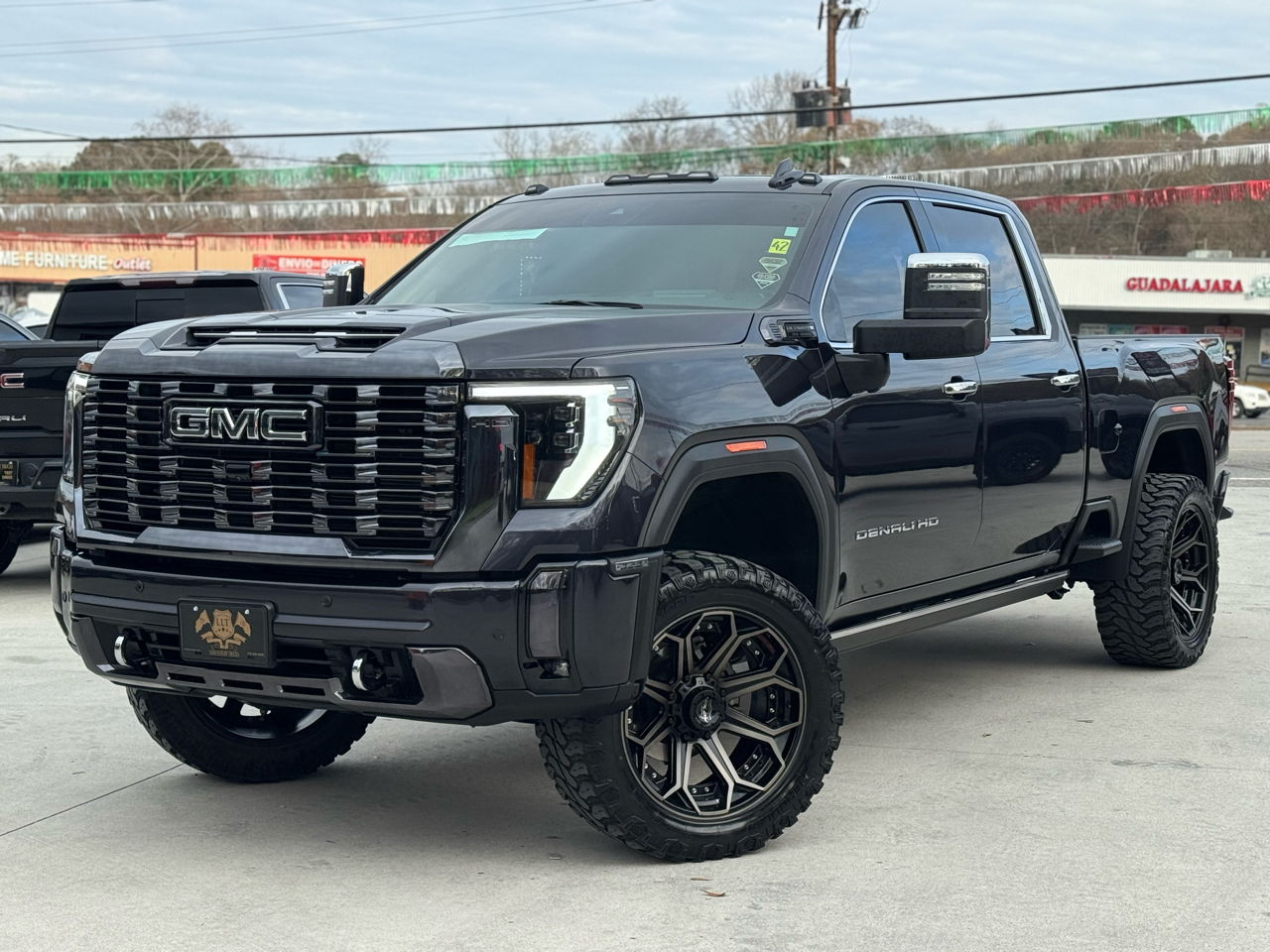 GMC Sierra 2500HD Denali Ultimate Crew Cab 4WD 2024