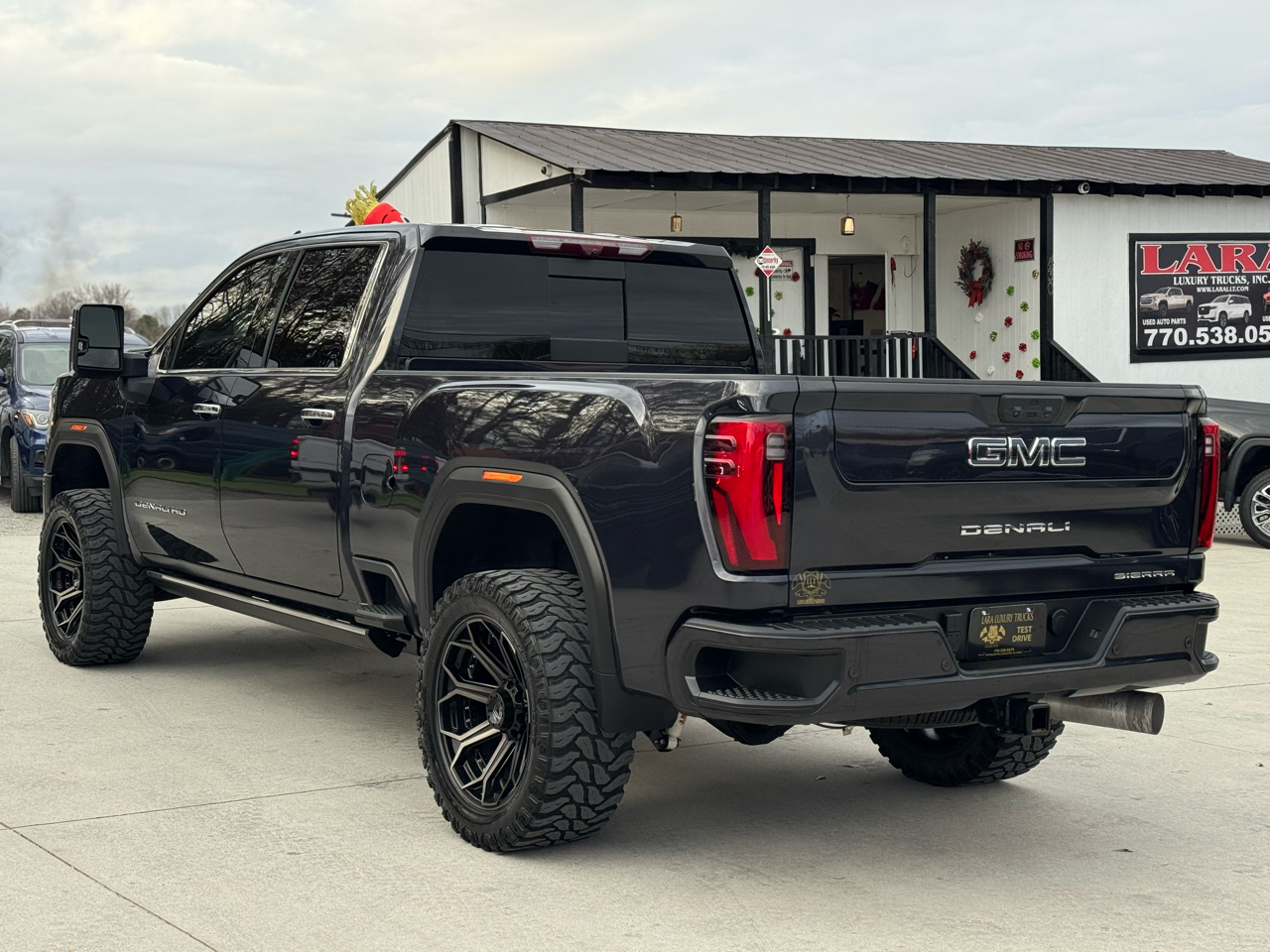 GMC Sierra 2500HD Denali Ultimate Crew Cab 4WD 2024