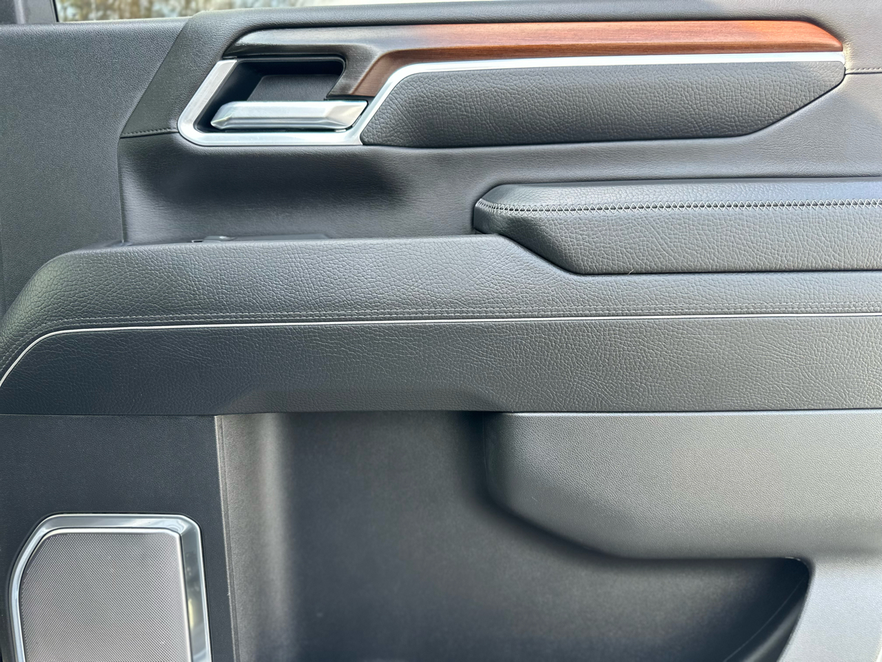 GMC Sierra 3500HD Denali Crew Cab Long Box 4WD 2025