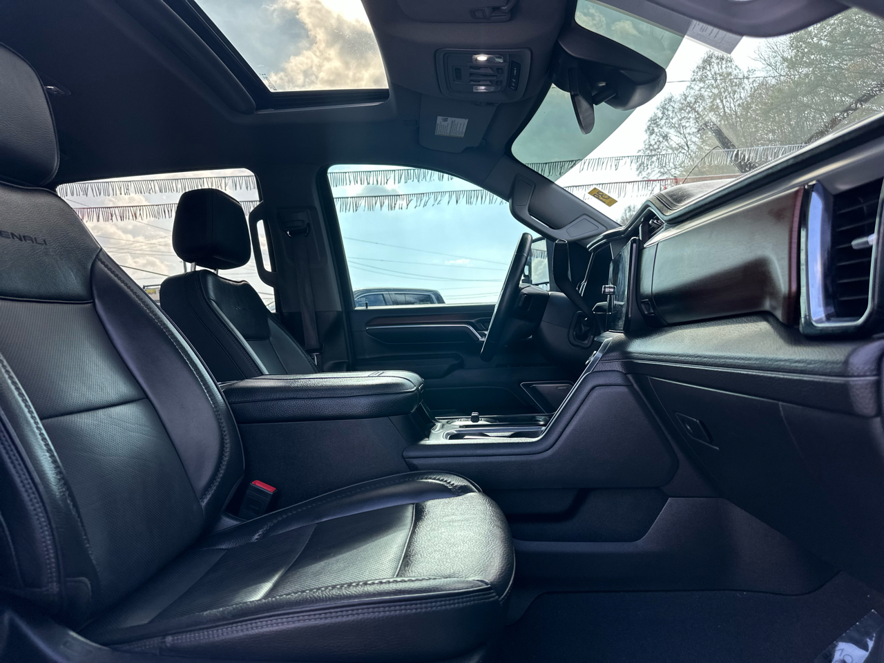 GMC Sierra 3500HD Denali Crew Cab Long Box 4WD 2025