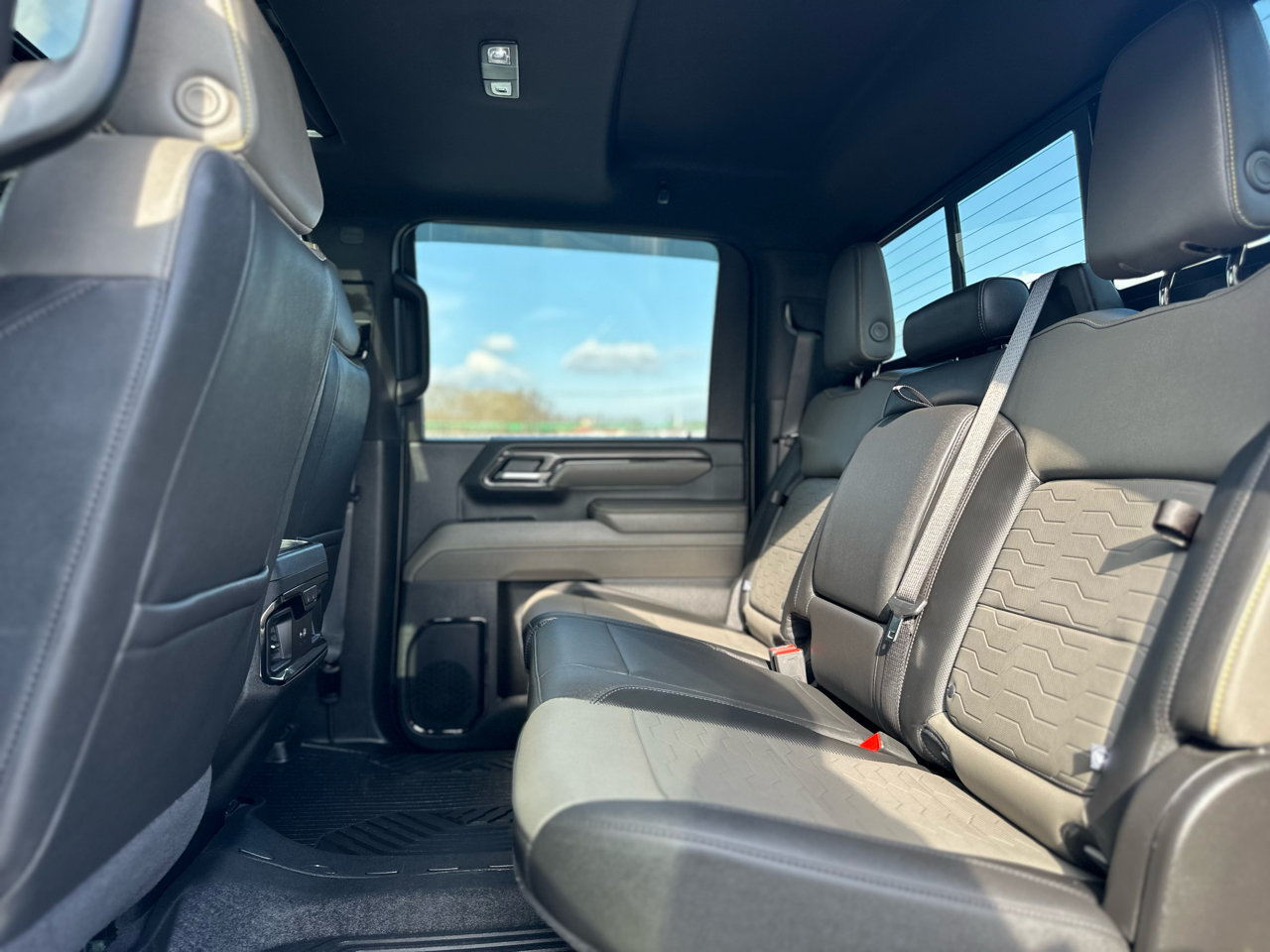 Chevrolet Silverado 2500HD  2025