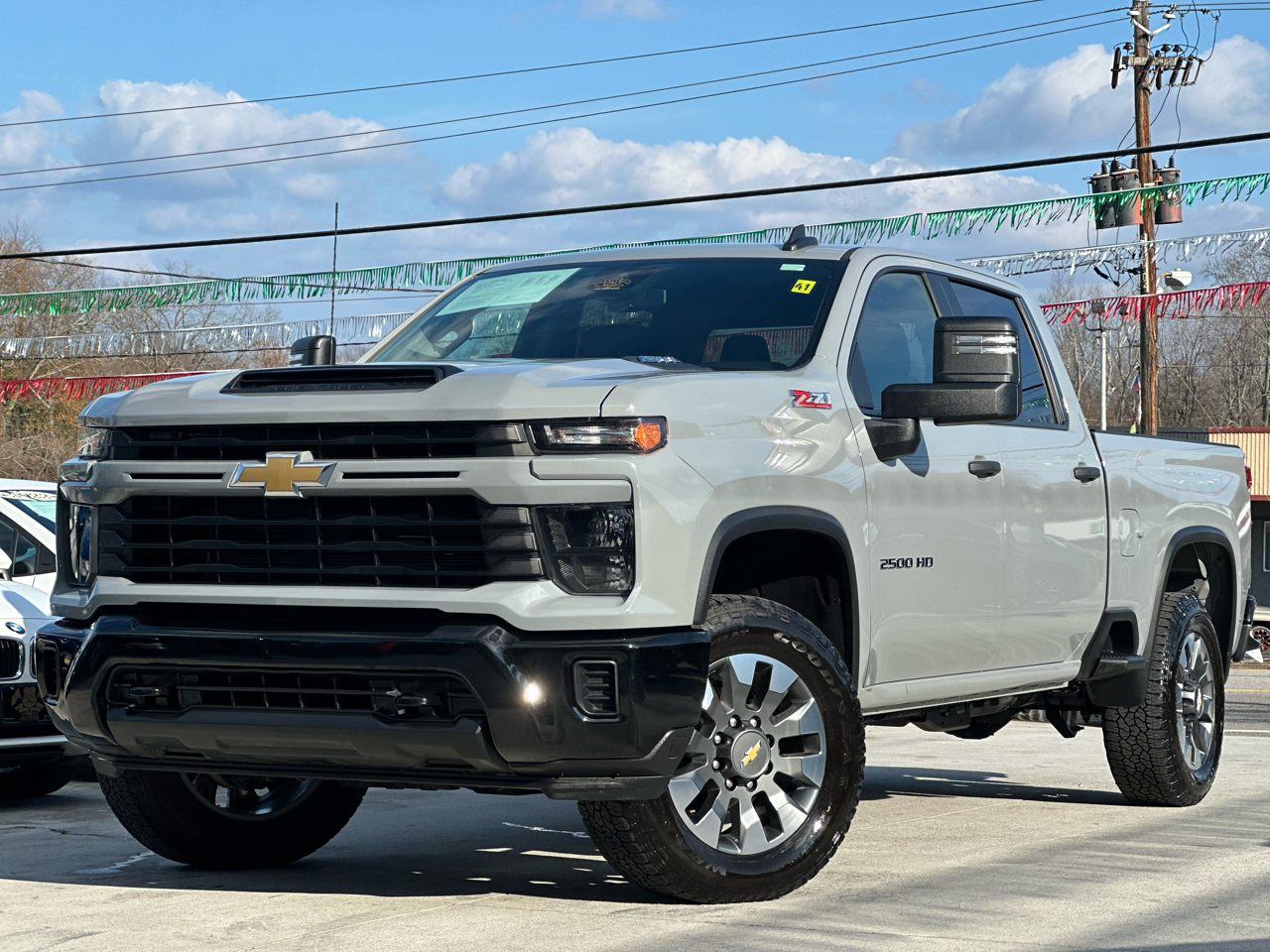 Chevrolet Silverado 2500HD Custom Crew Cab Short Box 4WD 2024
