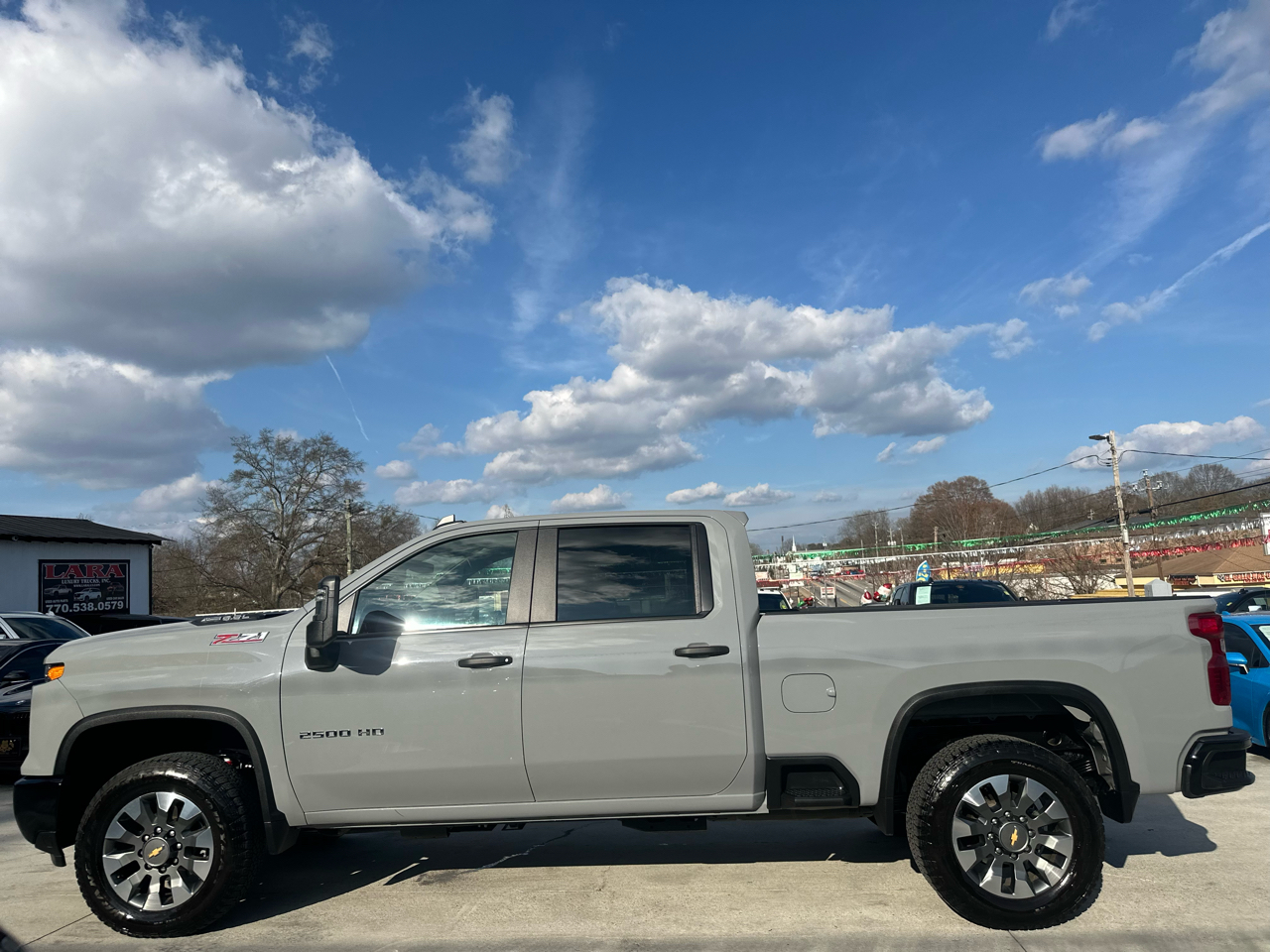 Chevrolet Silverado 2500HD Custom Crew Cab Short Box 4WD 2024