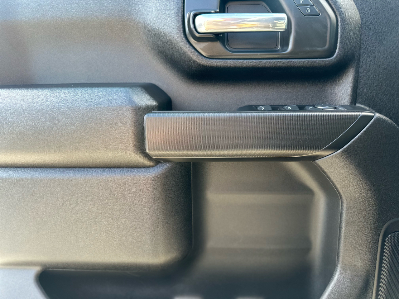 Chevrolet Silverado 2500HD Custom Crew Cab Short Box 4WD 2024