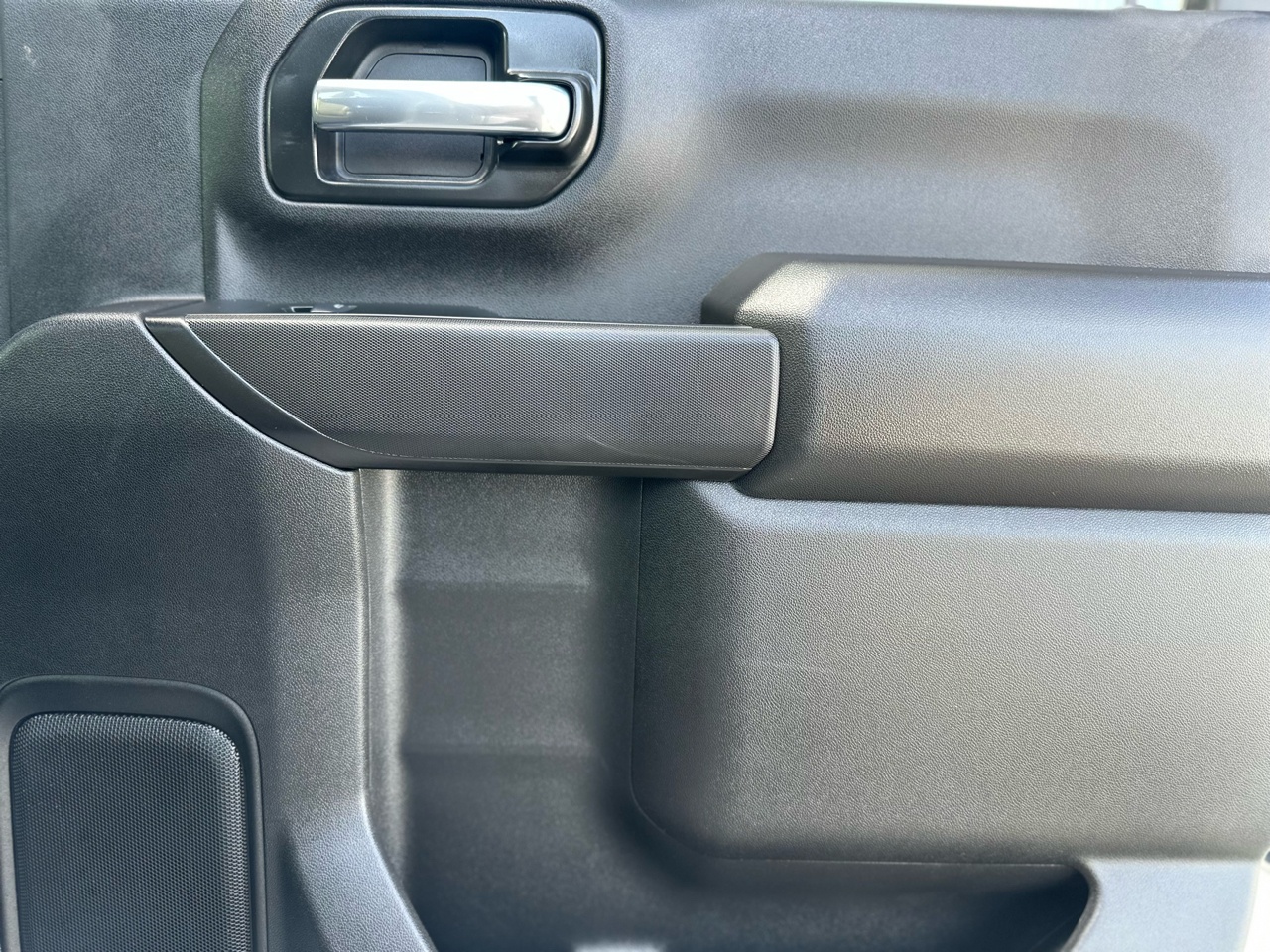 Chevrolet Silverado 2500HD Custom Crew Cab Short Box 4WD 2024