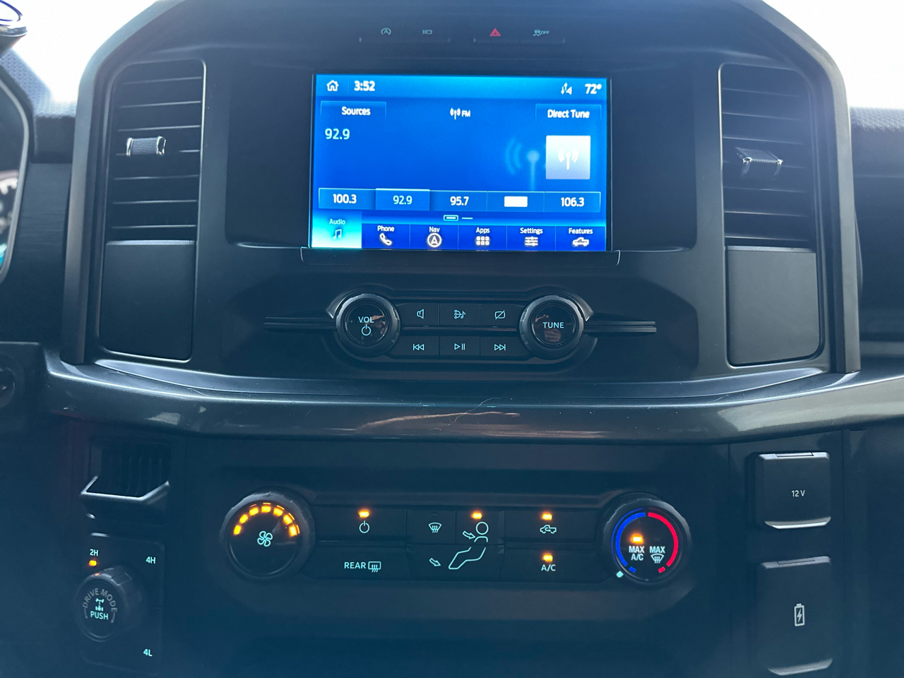 Ford F-150 STX 4WD 2023