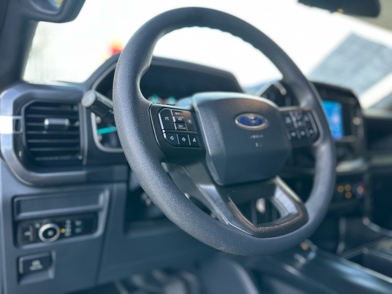 Ford F-150 STX 4WD 2023