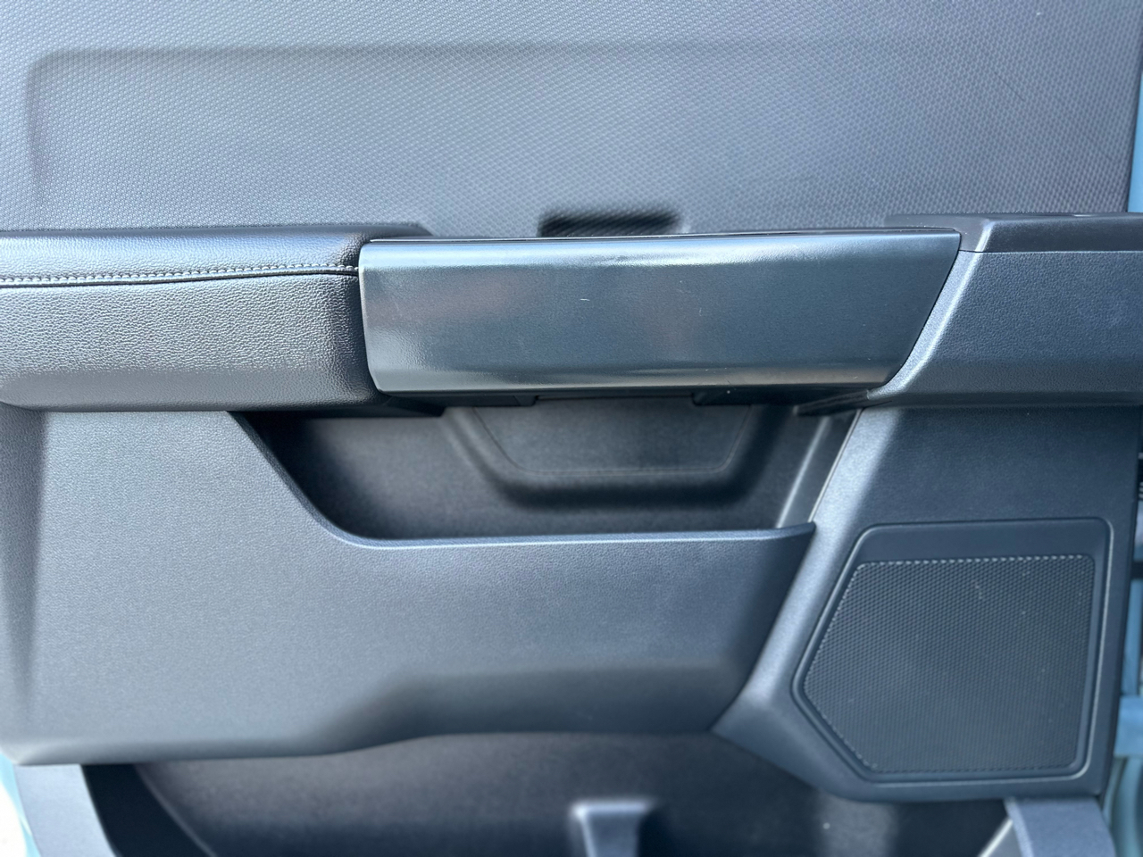 Ford F-150 STX 4WD 2023