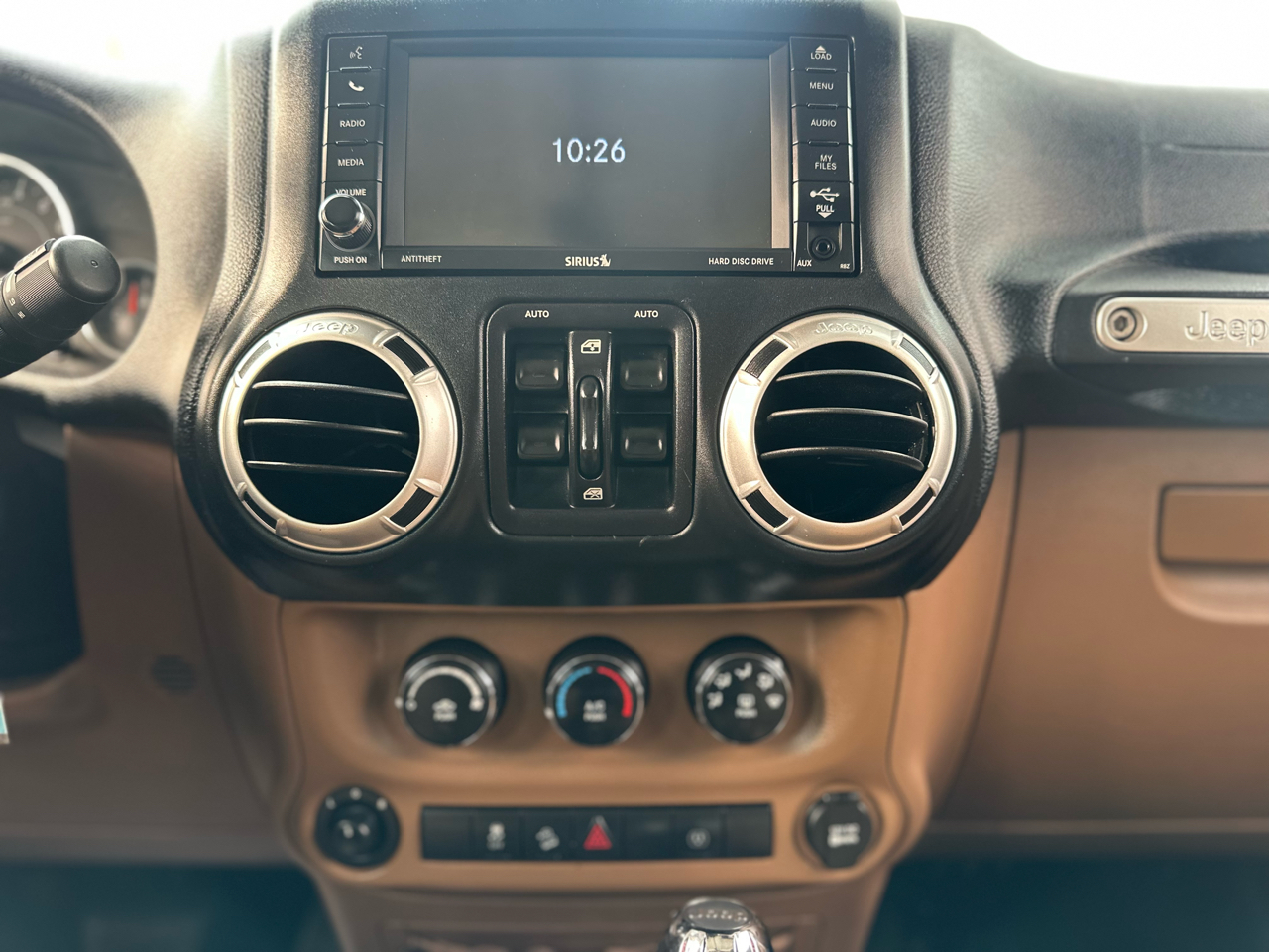 Jeep Wrangler Unlimited Sahara 4WD 2015