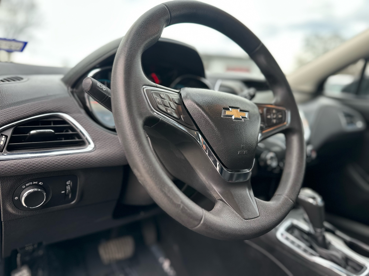 Chevrolet Cruze LT Auto Hatchback 2017