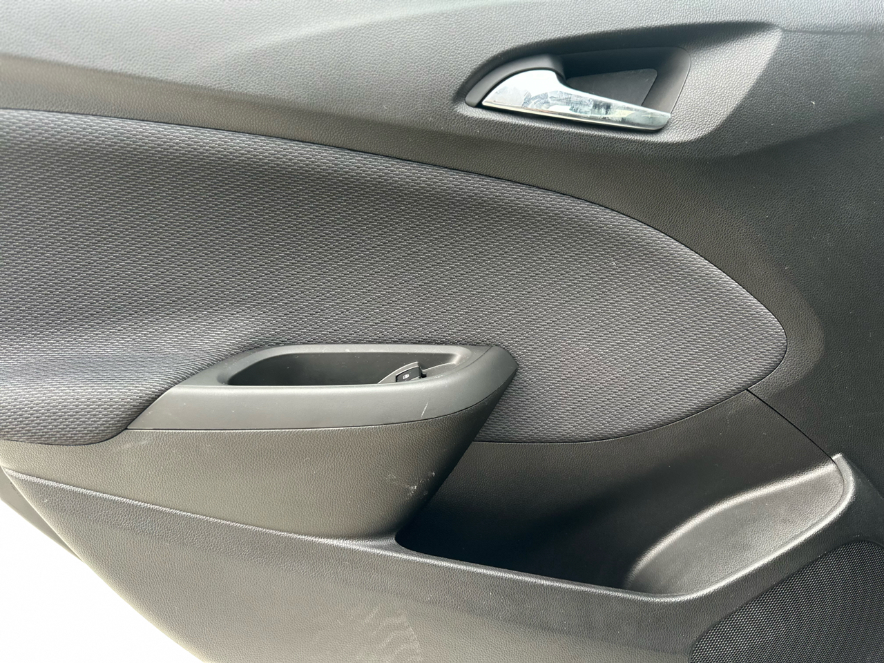 Chevrolet Cruze LT Auto Hatchback 2017