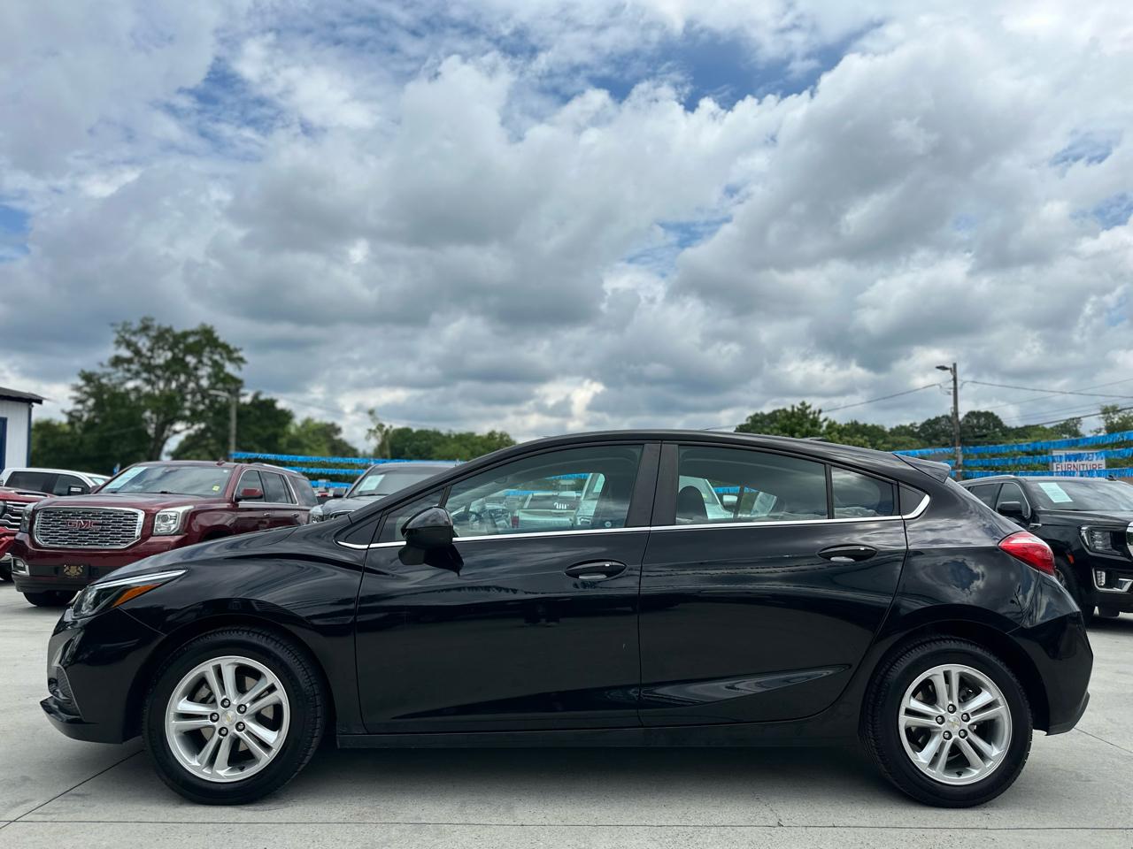 Chevrolet Cruze LT Auto Hatchback 2017