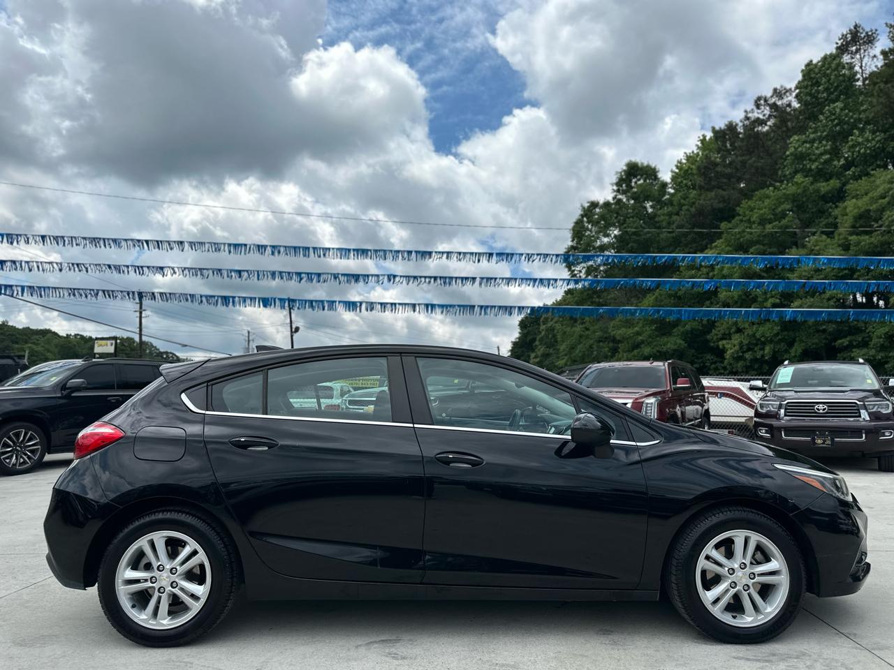 Chevrolet Cruze LT Auto Hatchback 2017