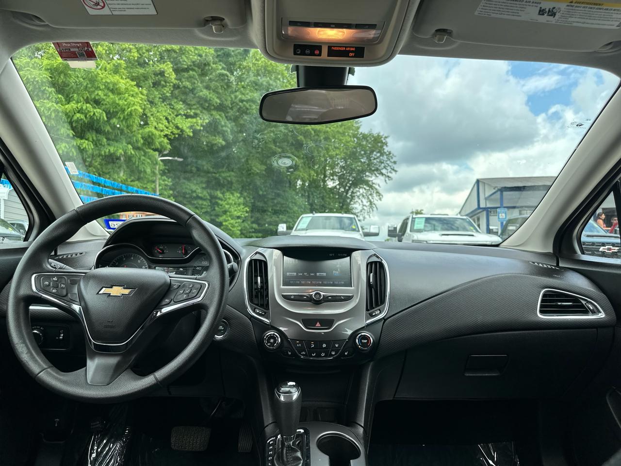 Chevrolet Cruze LT Auto Hatchback 2017