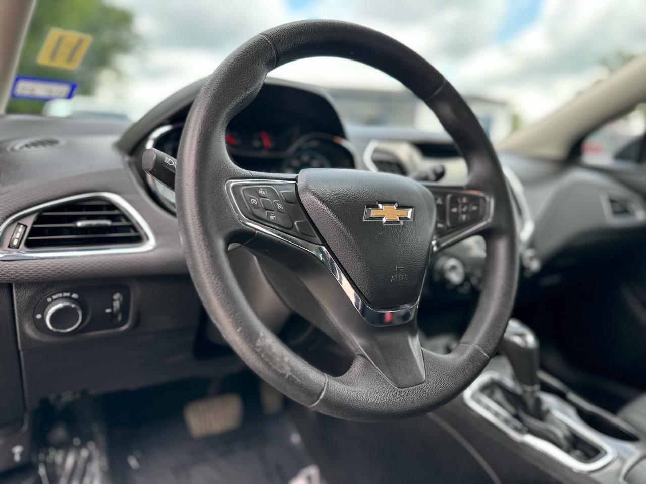 Chevrolet Cruze LT Auto Hatchback 2017