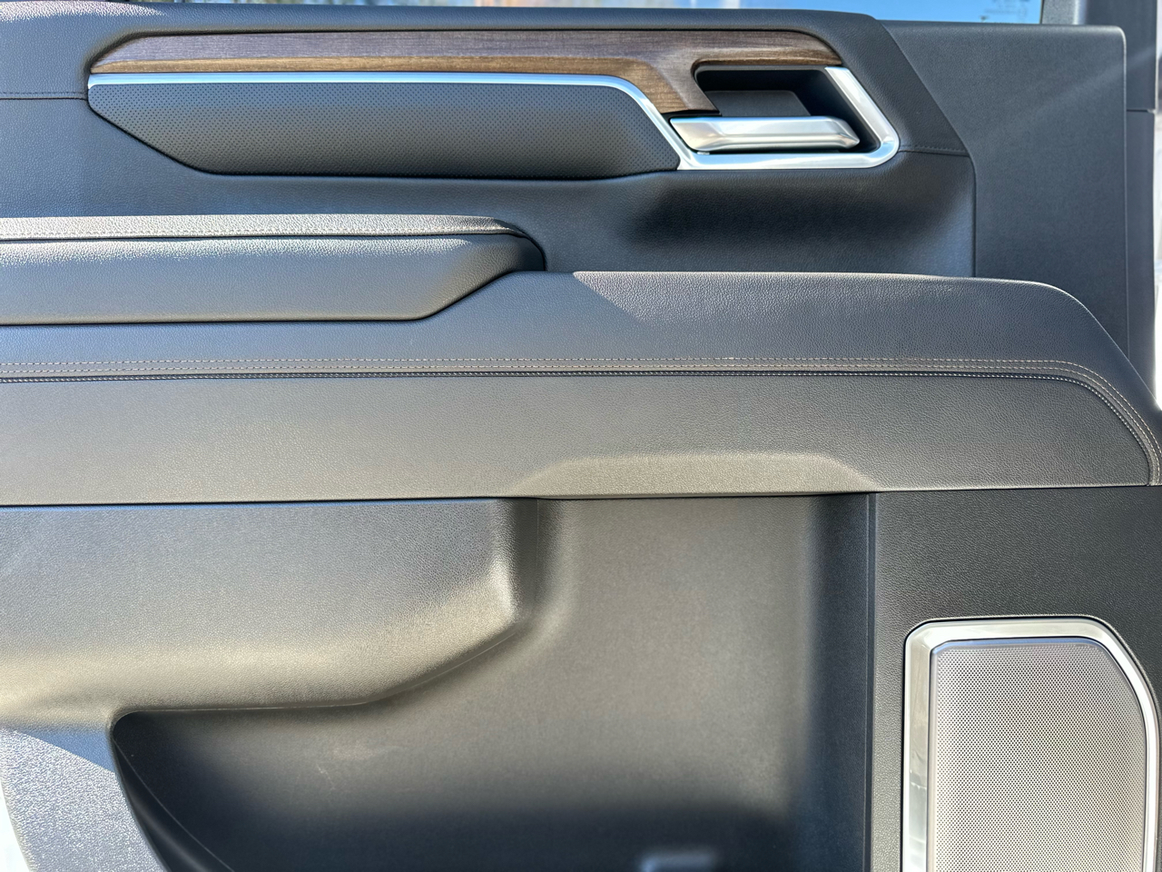 Chevrolet Silverado 2500HD High Country Crew Cab Short Box 4WD 2025