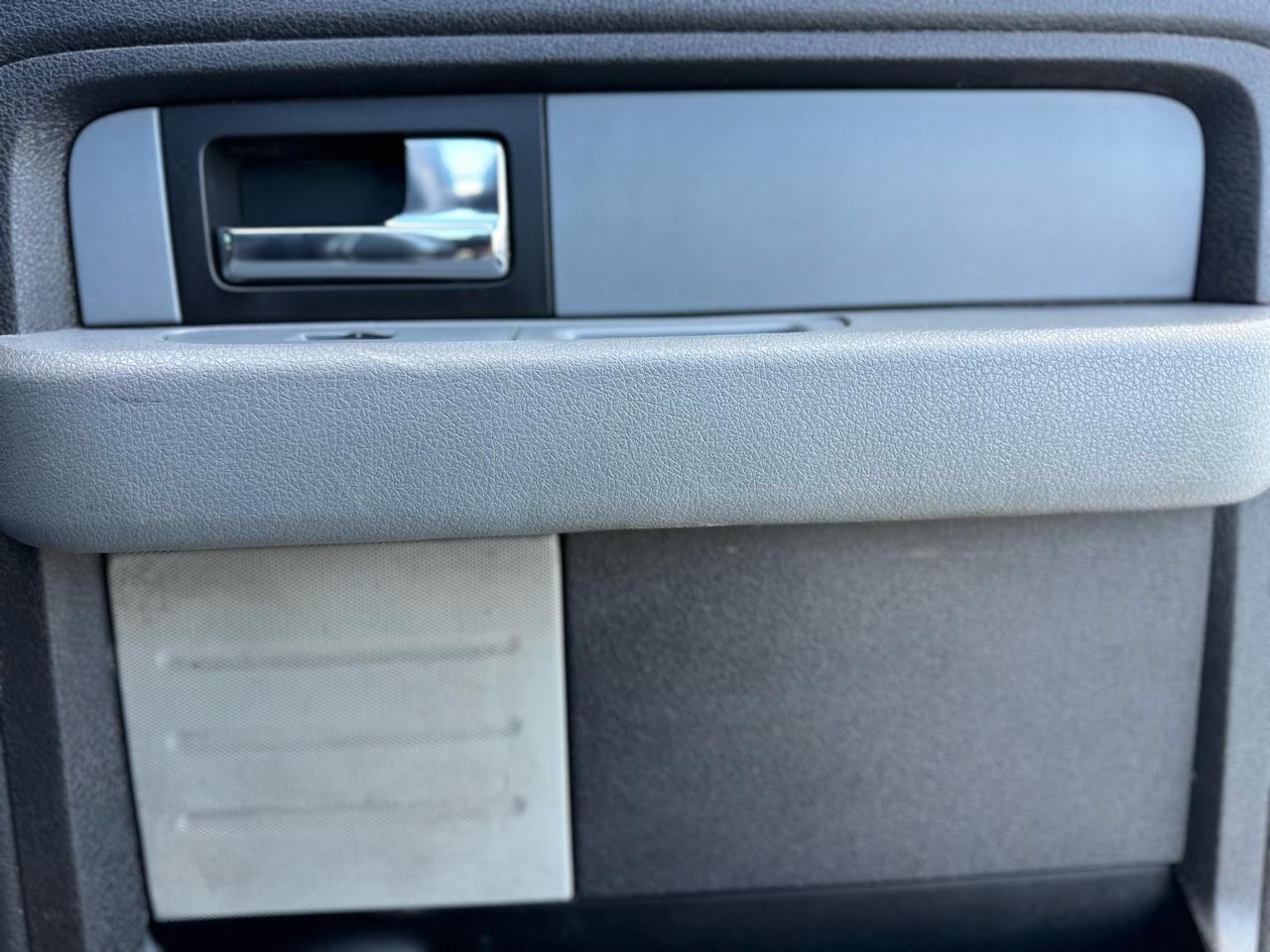 Ford F-150 XLT 2WD 2012