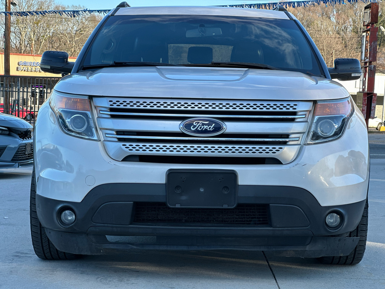 Ford Explorer XLT 2WD 2012