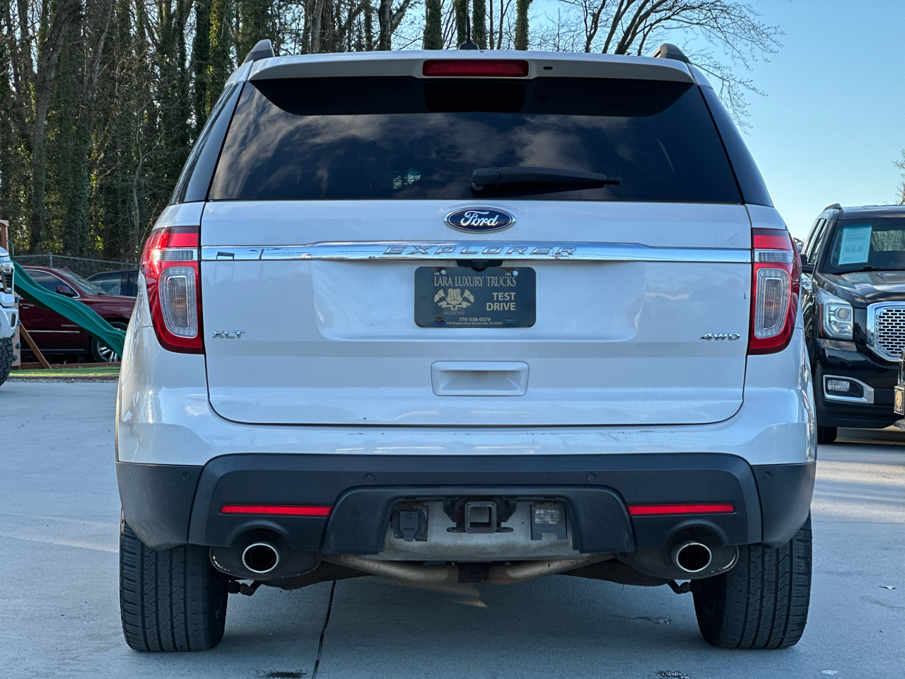 Ford Explorer XLT 2WD 2012